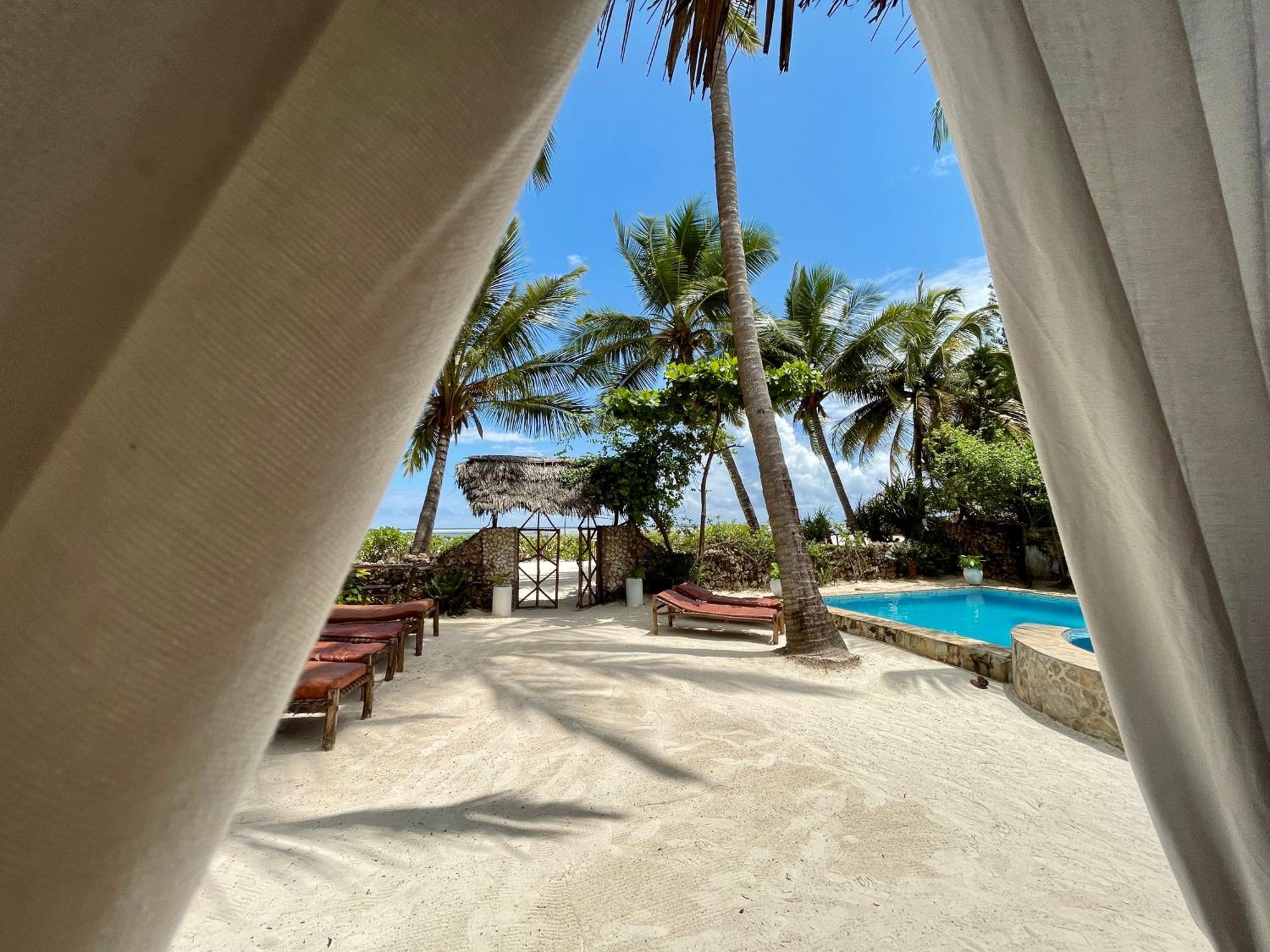 Villa Kipara - Private Beach & Pool Pwani Mchangani Dış mekan fotoğraf