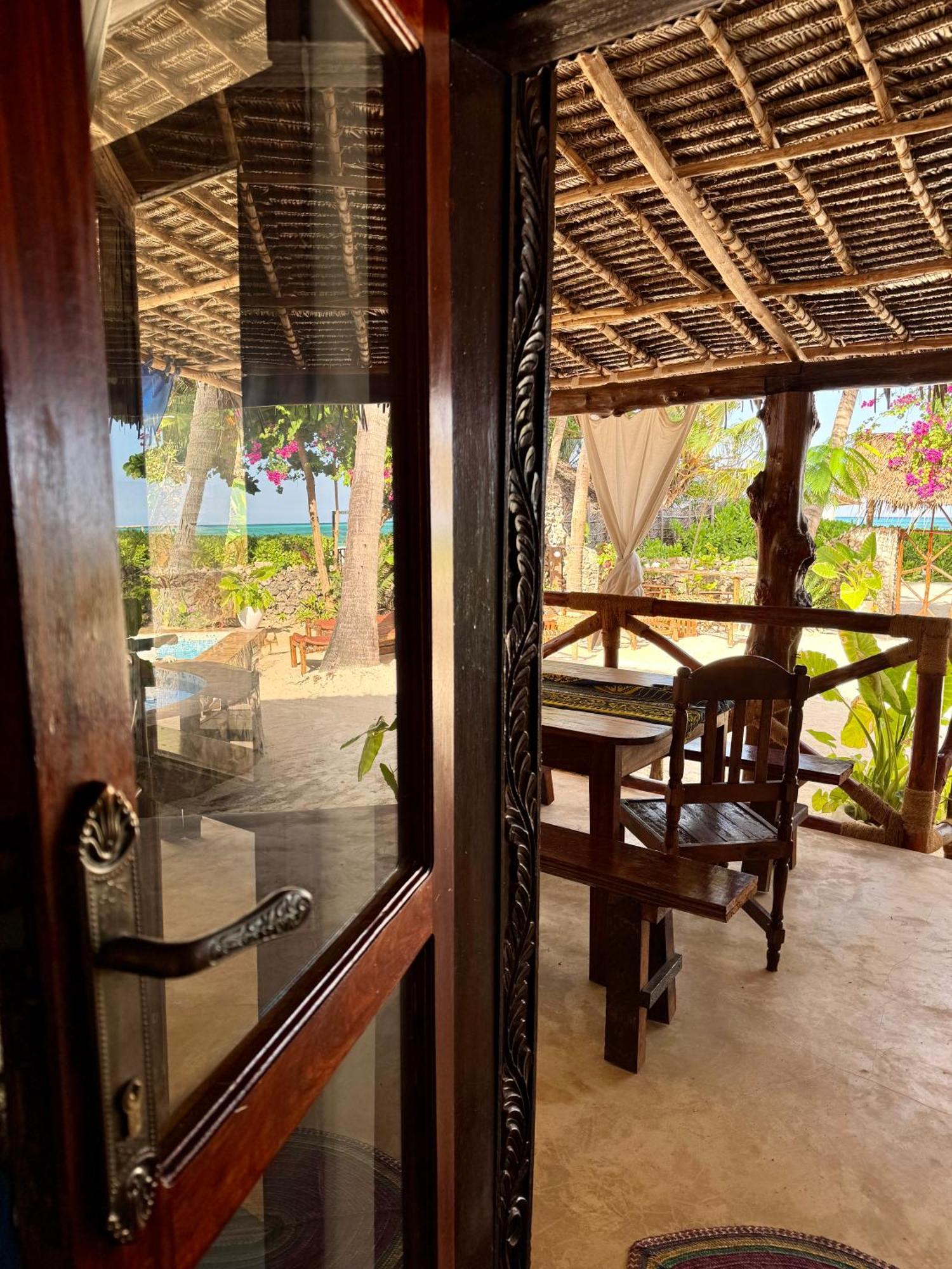 Villa Kipara - Private Beach & Pool Pwani Mchangani Dış mekan fotoğraf